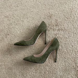 Barneys New York Olive Suede Pumps Made in Italy